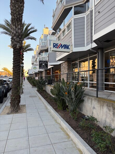 More Photos Of 24582 Del Prado, Dana Point Storefront Retail Residential For Lease