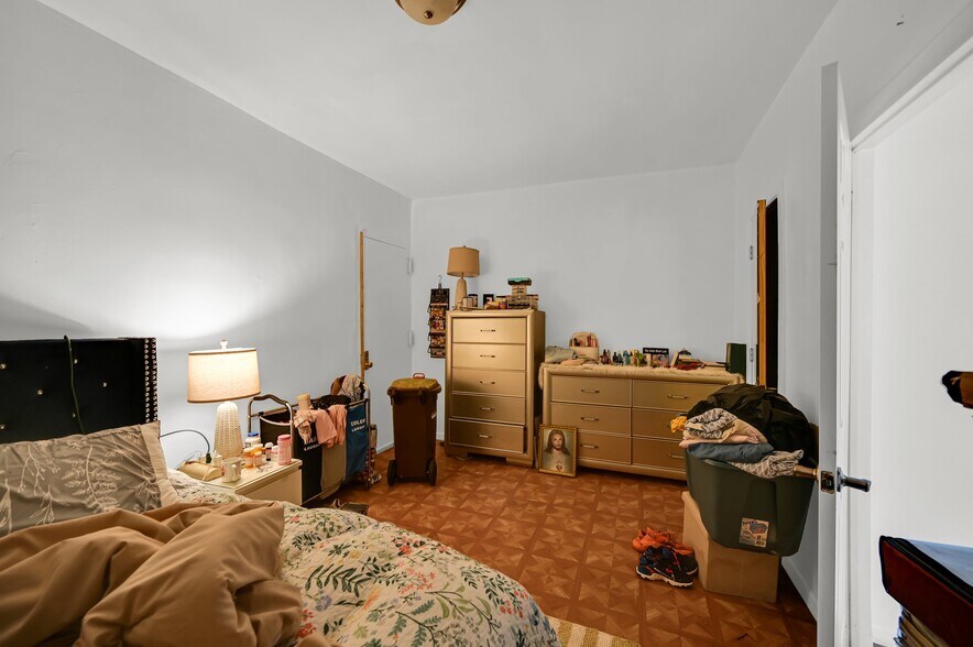 More Photos Of 1967-1971 Marmion Ave, Bronx Apartments For Sale