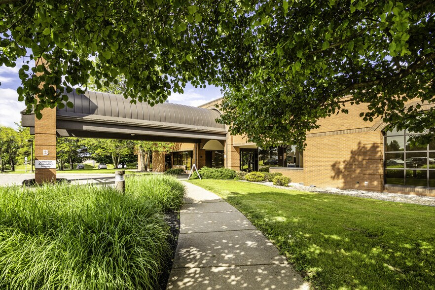 More Photos Of 550 Orchard Park Rd, West Seneca Medical For Lease