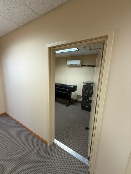 More Photos Of 103 Centennial St, La Plata Medical For Lease