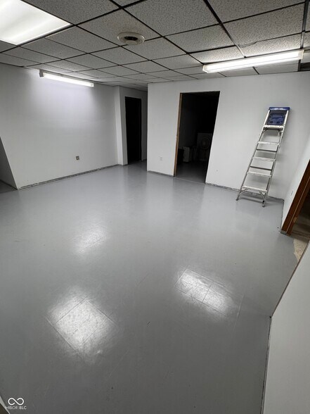 More Photos Of 2125 E State Highway 54, Linton Office For Sale