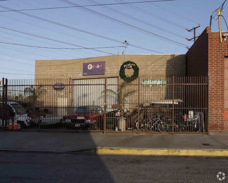 Primary Photo Of 6841 Beck Ave, North Hollywood Warehouse For Lease