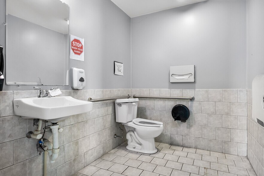 More Photos Of 122 Haddon Ave, Collingswood Office For Sale