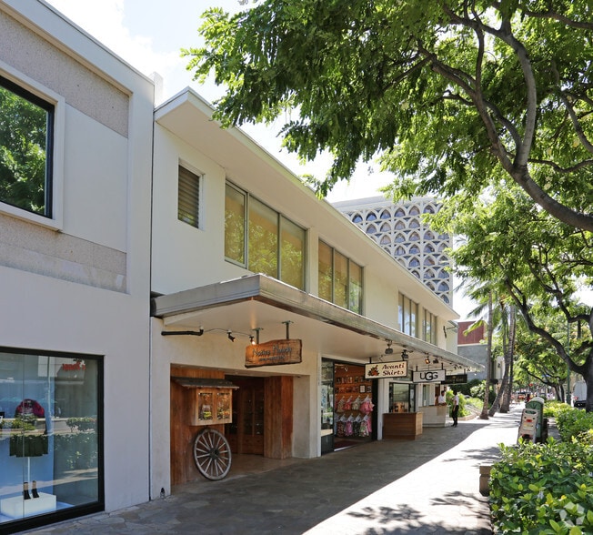 More Photos Of 2162-2170 Kalakaua Ave, Honolulu Storefront For Lease