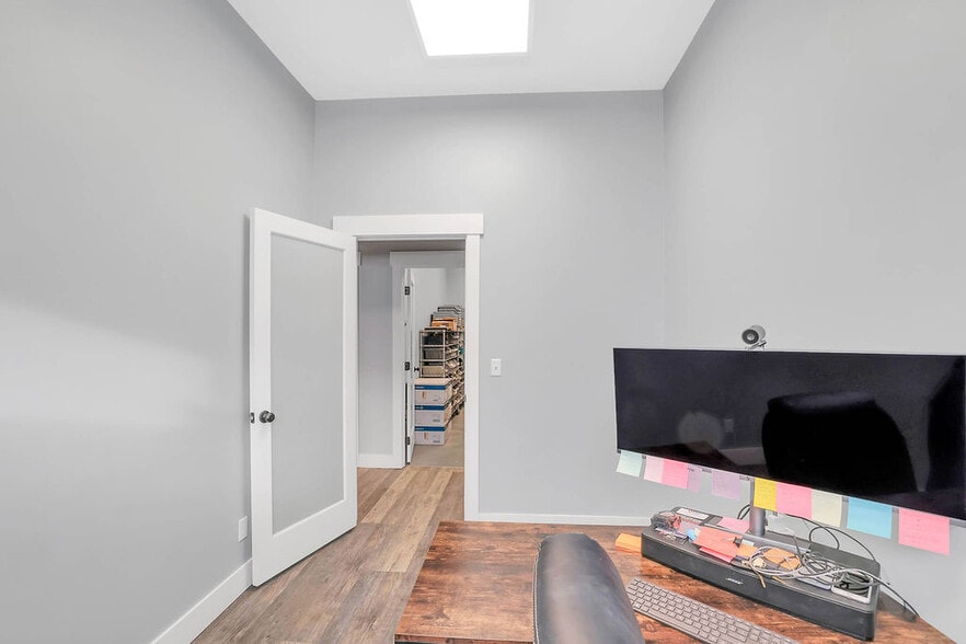 More Photos Of 105 E Jacob St, McCall Service For Sale