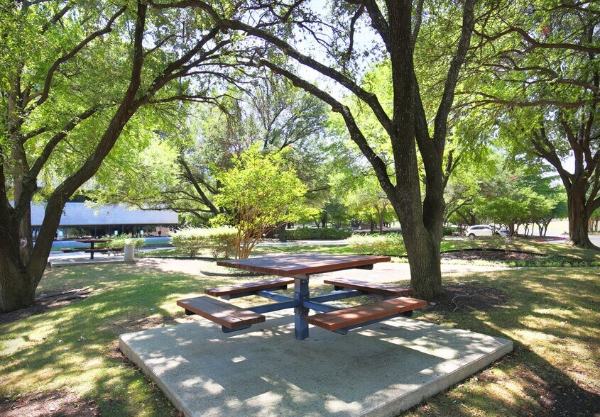 More Photos Of 8505 Freeport Pky, Irving Office For Lease