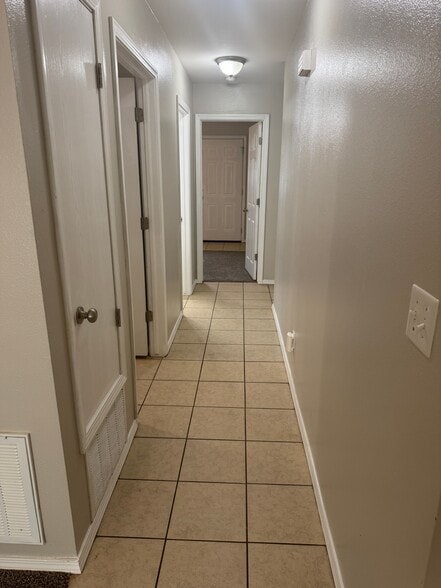 More Photos Of 101-124 S Cherokee Ave, Dewey Apartments For Sale