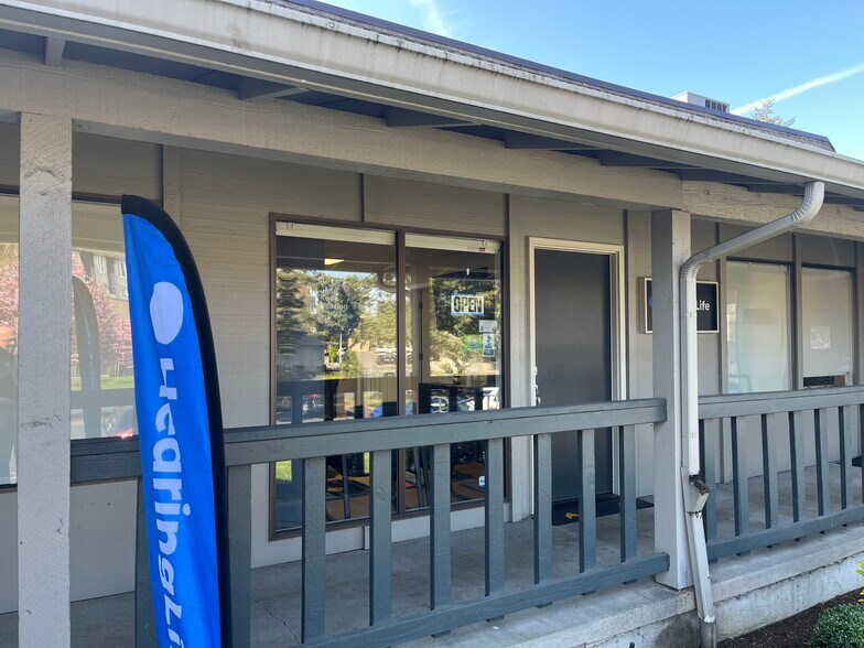 More Photos Of 12724 SE Stark St, Portland Medical For Sale