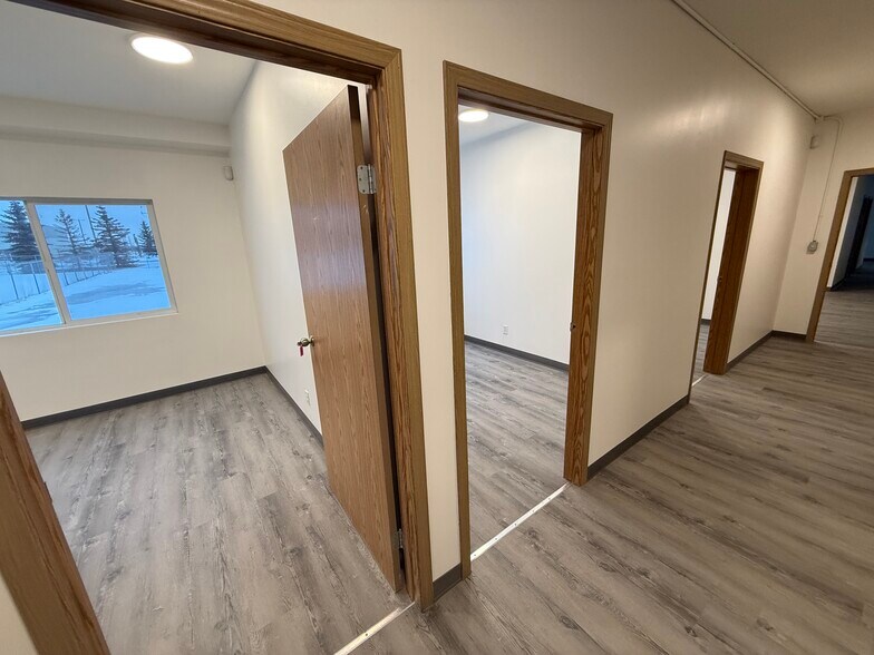 More Photos Of 8 Van Der Horn Way, Red Deer County Truck Terminal For Sale