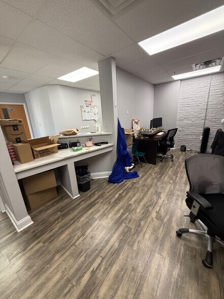 More Photos Of 205 N Broad St, Philadelphia Medical For Lease