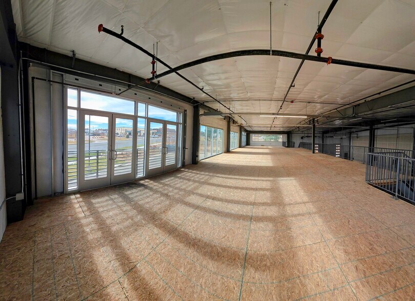 More Photos Of 13833 E Briarwood Ave, Centennial Light Distribution For Sale