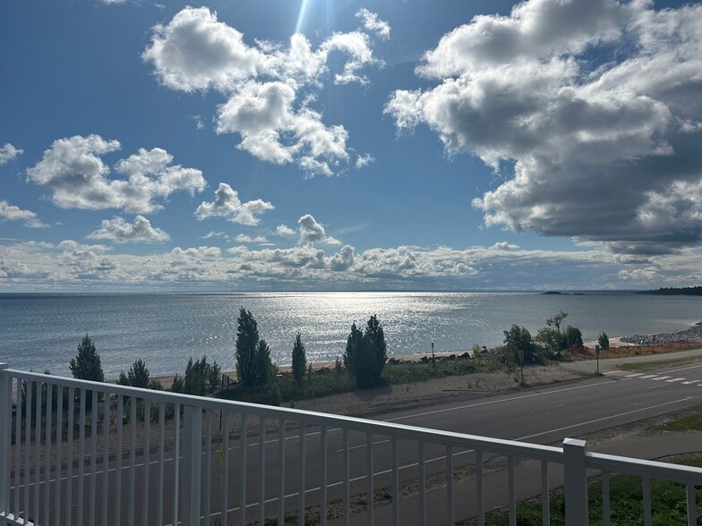 More Photos Of 2401 Lakeshore Blvd, Marquette Multifamily For Sale