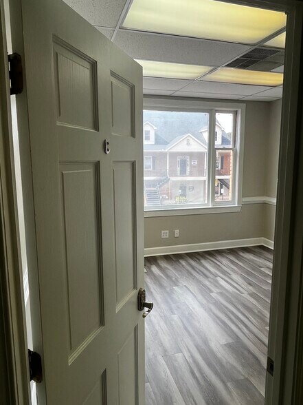 More Photos Of 11080 Old Roswell Rd, Alpharetta Loft Creative Space For Lease