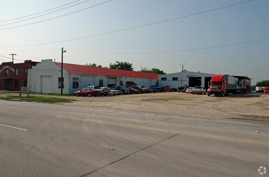 Primary Photo Of 1738 Empire Central Dr, Dallas Service For Sale