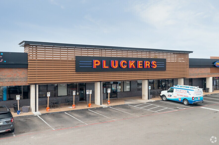 More Photos Of 9070 Research Blvd, Austin Unknown For Lease