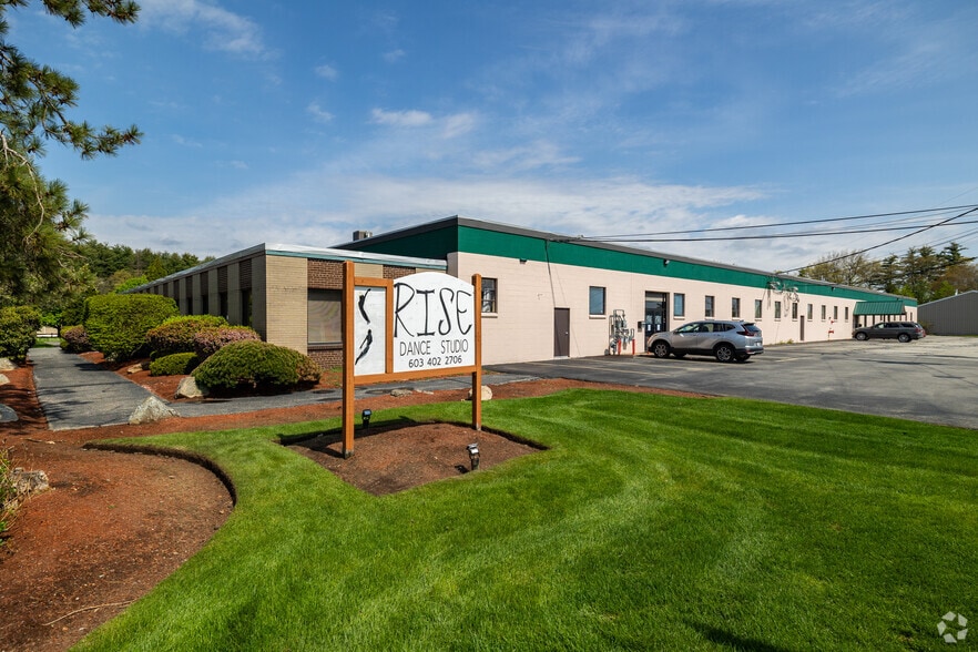 More Photos Of 125 Northeastern Blvd, Nashua Warehouse For Lease