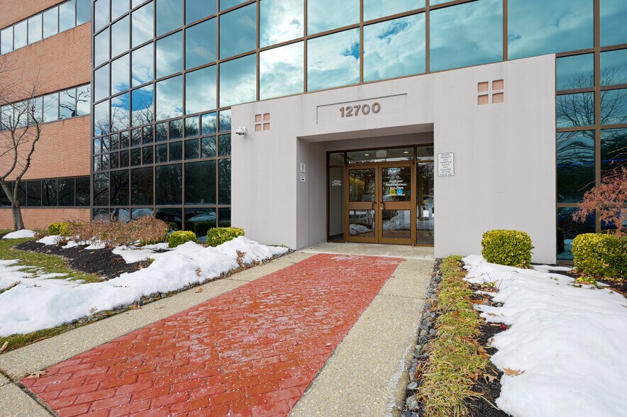 More Photos Of 12700 Black Forest Ln, Woodbridge Office For Lease