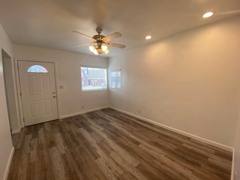 More Photos Of 748 Washington Blvd, Marina del Rey Office Residential For Lease