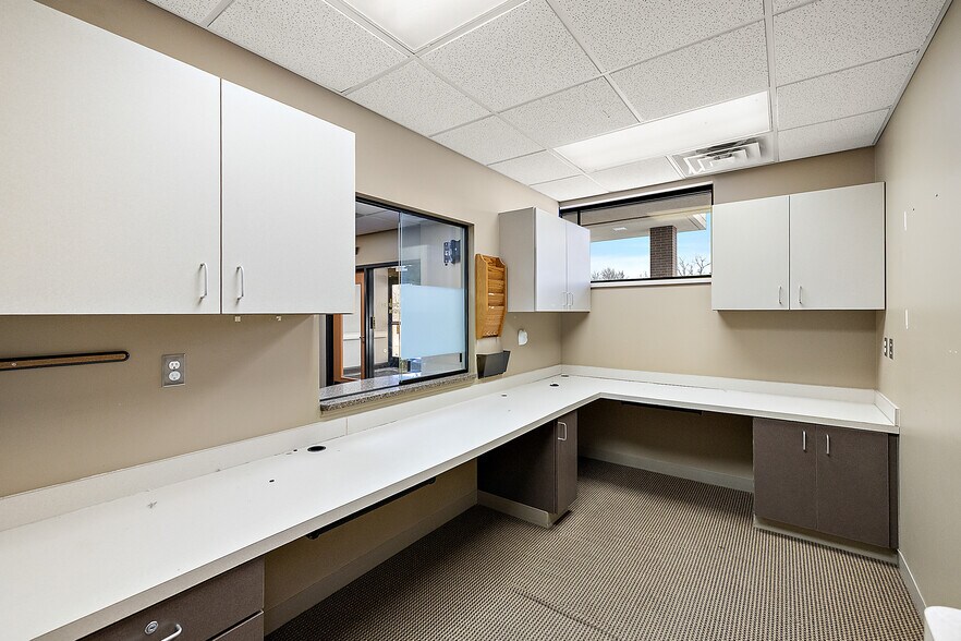 More Photos Of 1794 N Lapeer Rd, Lapeer Medical For Lease