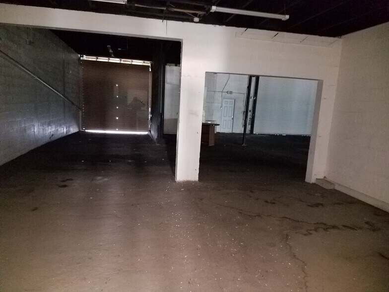 More Photos Of 120 S Dixie Hwy, Lake Worth Storefront For Sale