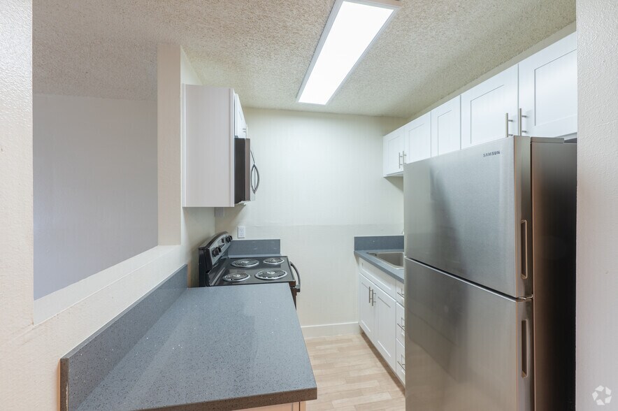More Photos Of 557 Sierra Vista Dr, Las Vegas Apartments For Sale