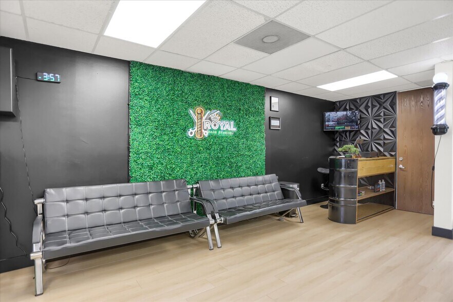 More Photos Of Iliff Office Park, Aurora Office For Sale