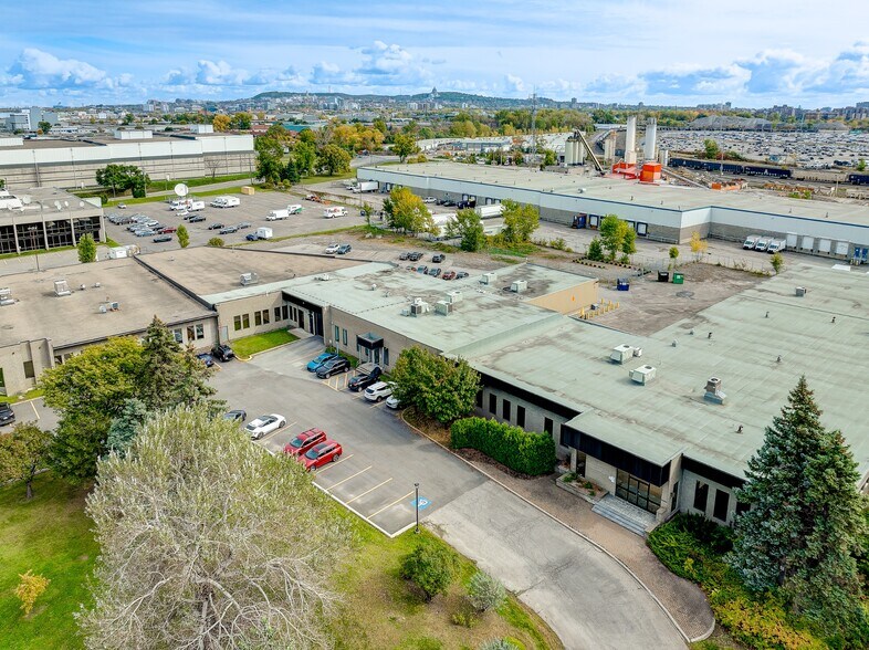 More Photos Of 6320-6380 Ch de la Côte-de-Liesse, Montréal Distribution For Lease