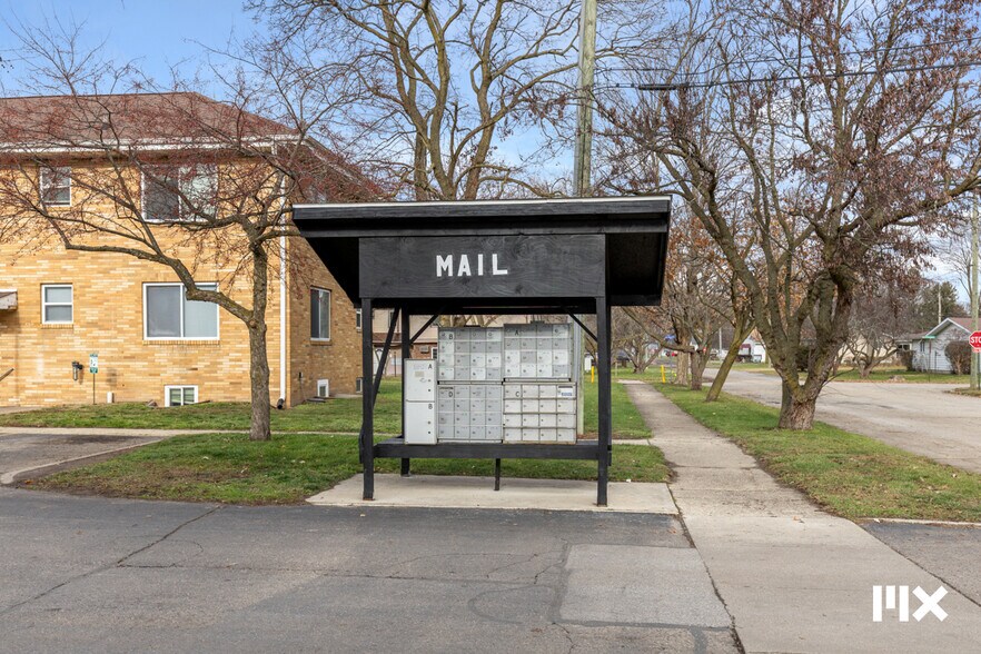 More Photos Of 1731-1733 Oak St, Niles Apartments For Sale