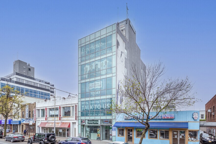 More Photos Of 32-56 Steinway St, Astoria Medical For Lease