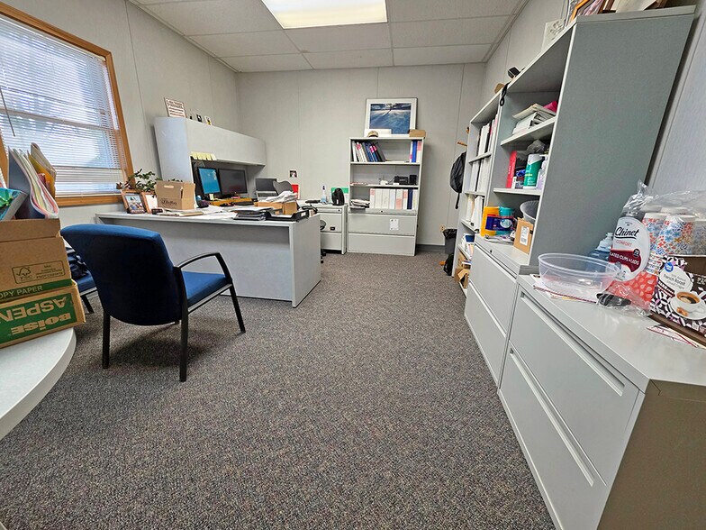 More Photos Of 100 Prushnok Dr, Punxsutawney Office For Sale