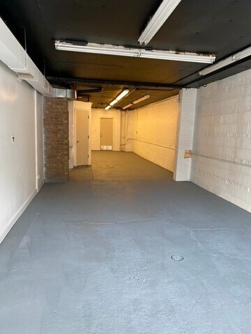 More Photos Of 10448 Kedzie, Chicago Office For Sale