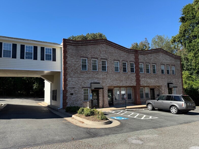 More Photos Of 7840-7846 Forest Hill Ave, Richmond Office For Lease