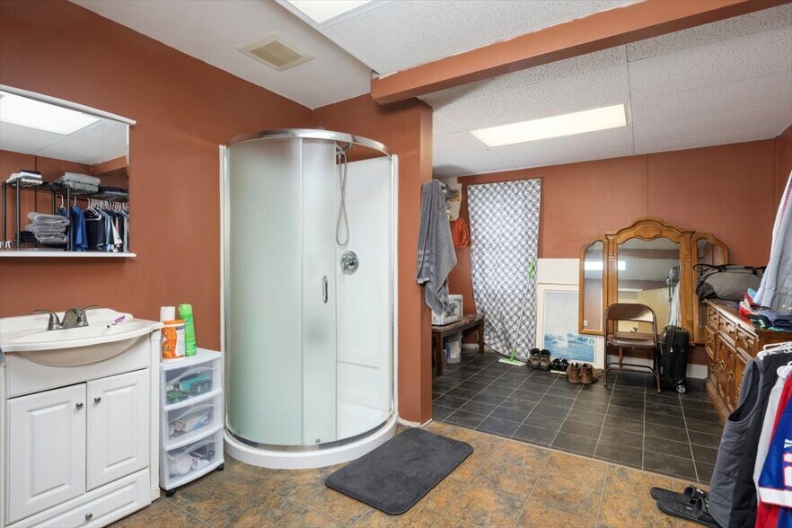 More Photos Of 932 French Rd, Cheektowaga Office For Sale