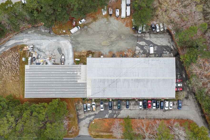 More Photos Of 3337 Air Park Rd, Fuquay Varina Light Manufacturing For Sale