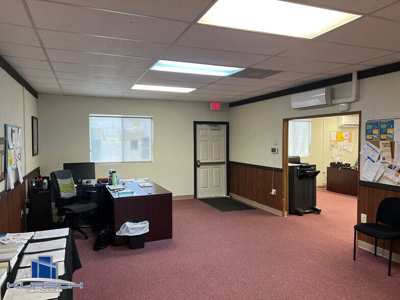 More Photos Of 610 E Main St, Barstow Office For Sale