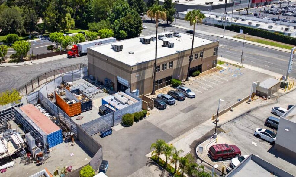 Primary Photo Of 19651 Nordhoff Way, Northridge Flex For Lease