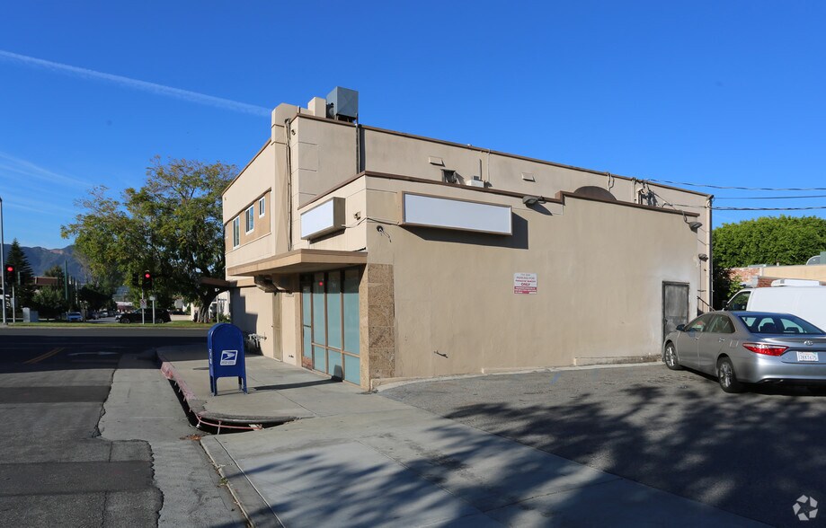 More Photos Of 1831-1833 W Glenoaks Blvd, Glendale Freestanding For Lease