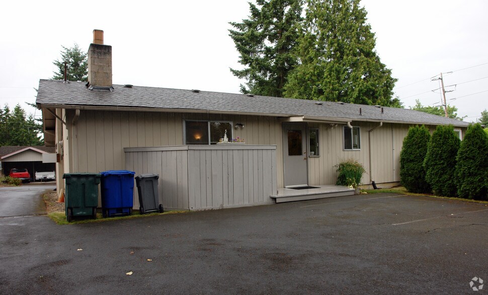 More Photos Of 11521 21st St, Bellevue Medical For Lease
