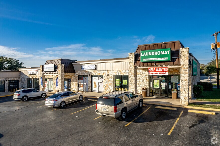 More Photos Of 5525 Blanco Rd, San Antonio Unknown For Lease