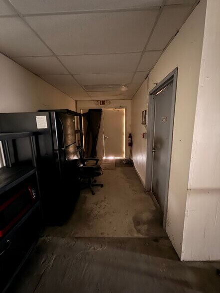 More Photos Of 179a South St, Freehold Unknown For Lease