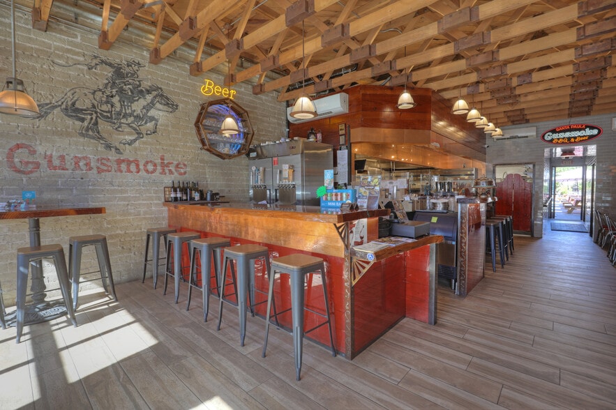 More Photos Of 817 E Main St, Santa Paula Storefront For Sale