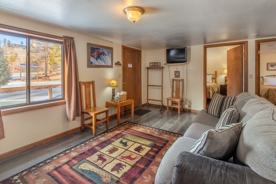 More Photos Of 416 Grand Ave, Grand Lake Hotel For Sale