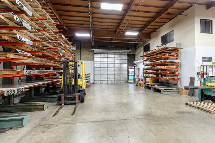 More Photos Of , Beaverton Flex For Sale