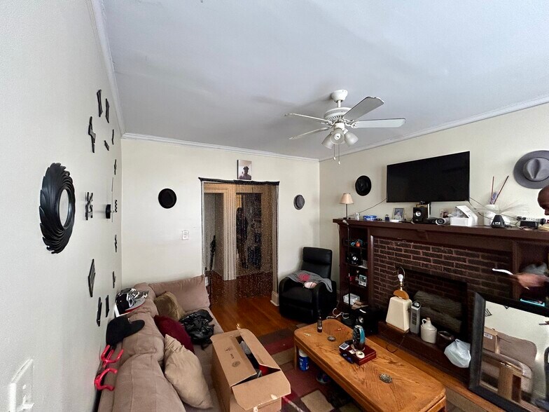 More Photos Of 816-822 E Marquette Rd, Chicago Apartments For Sale