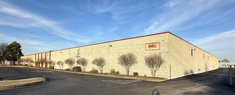 Primary Photo Of 8950 Hacks Cross Rd, Olive Branch Distribution For Lease