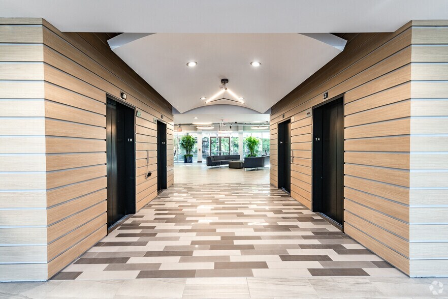 More Photos Of 1125 E Campbell Rd, Richardson Office For Lease