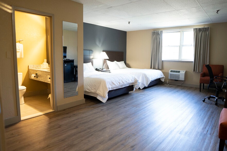 More Photos Of 1186 Worcester Rd, Framingham Hotel For Sale