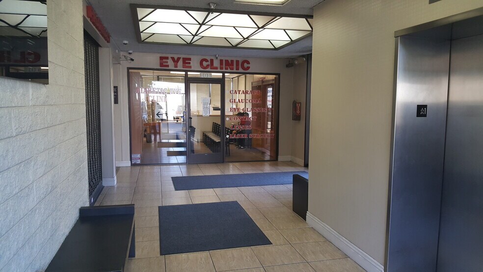 More Photos Of 4477 W 118th St, Hawthorne Medical For Sale