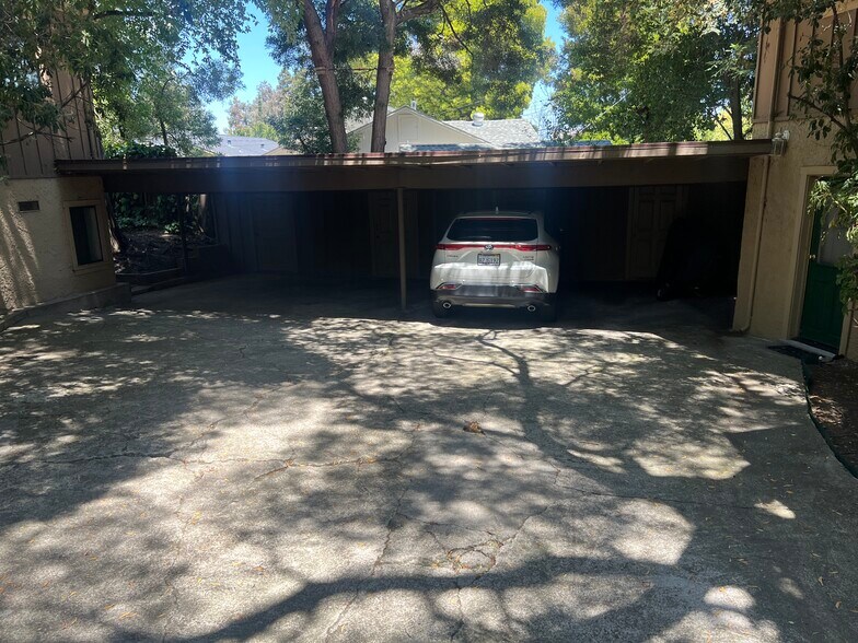 More Photos Of 1770 Parkside Dr., Walnut Creek Apartments For Sale