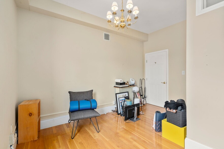More Photos Of 1577 Beacon St, Brookline Medical For Lease